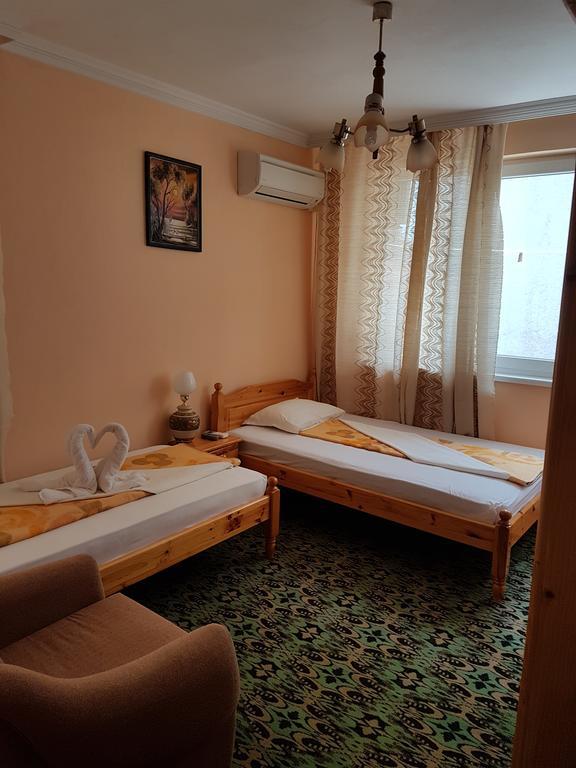 Guest Rooms Denitsa Obzor Extérieur photo