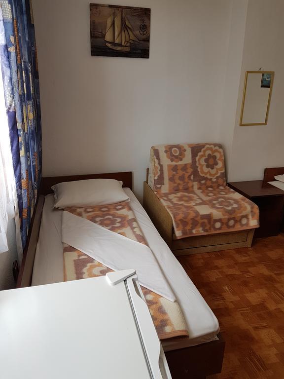 Guest Rooms Denitsa Obzor Extérieur photo