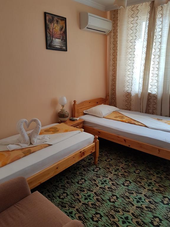 Guest Rooms Denitsa Obzor Extérieur photo